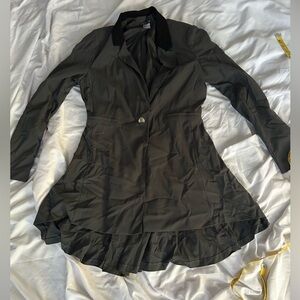 Venus High Low Jacket size 6